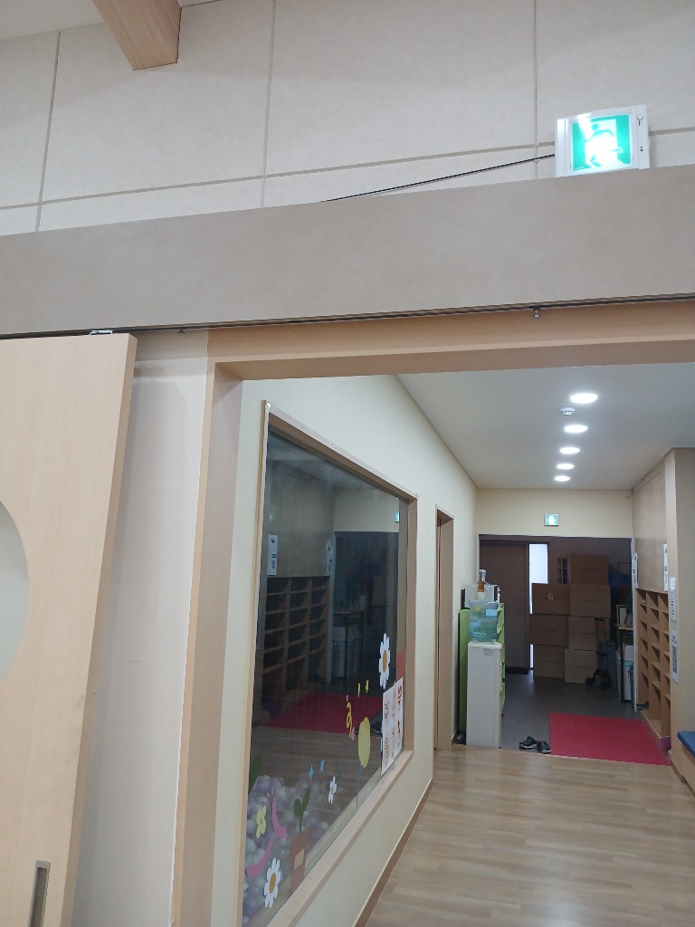 동일 규격 롤러 댐퍼 교체 장착 및 수평 레벨 조정