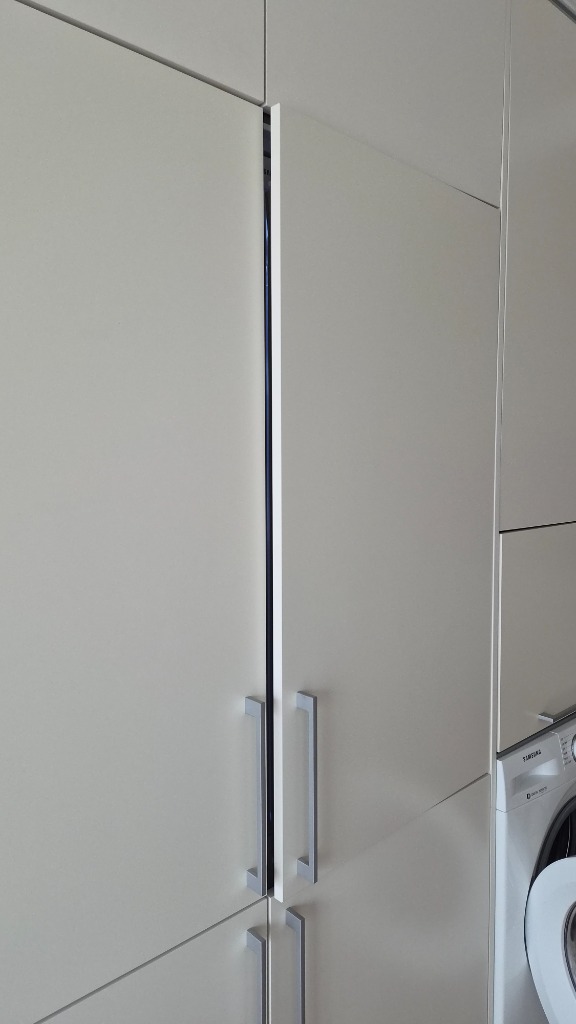 용산 한남아이파크 빌트인냉장고 수리 전 문 벌어짐 사진